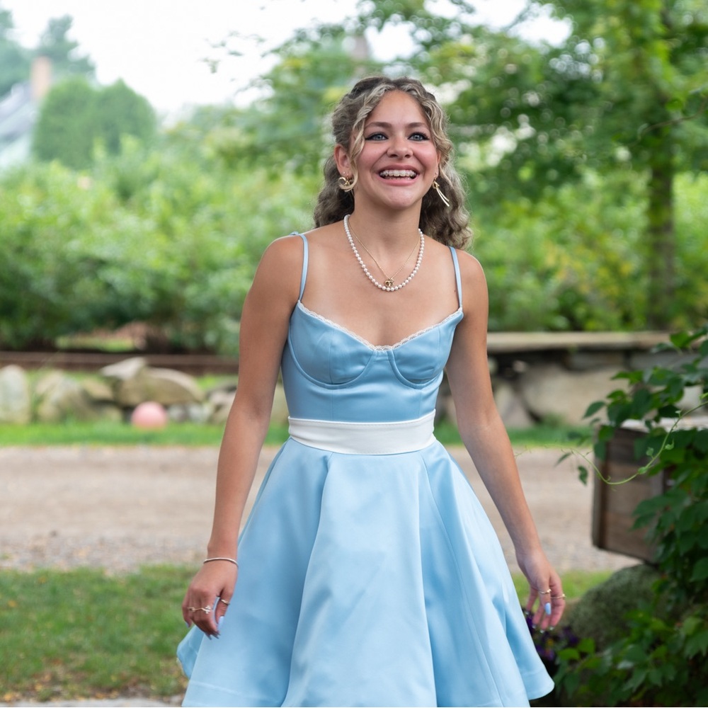 House of CB MINIMOISELLE
Cinderella Blue Tulle Mini Dress